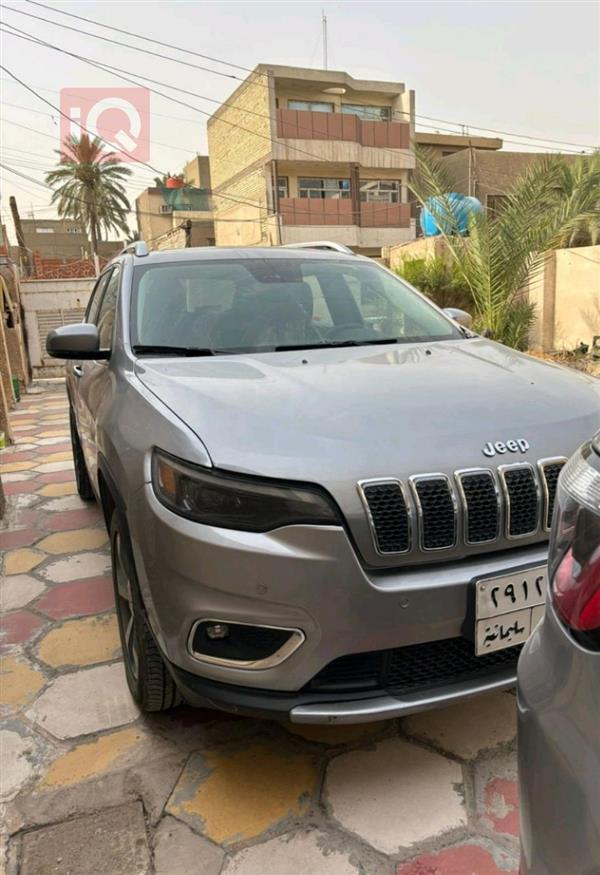 جيب شيروكي 2019 للبيع في العراق - المدين